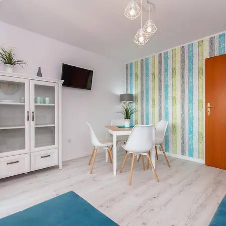 Riwiera 홈스테이