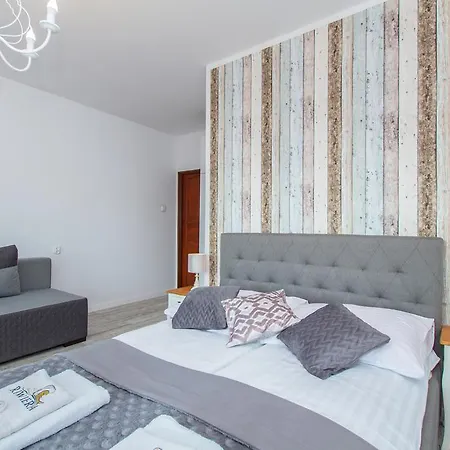 Riwiera * 크리니차 모르스카