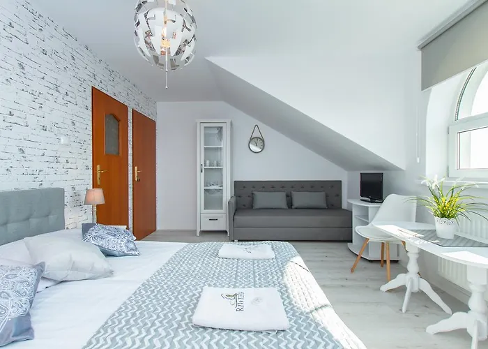 民宿 Riwiera 库瑞尼卡慕斯卡