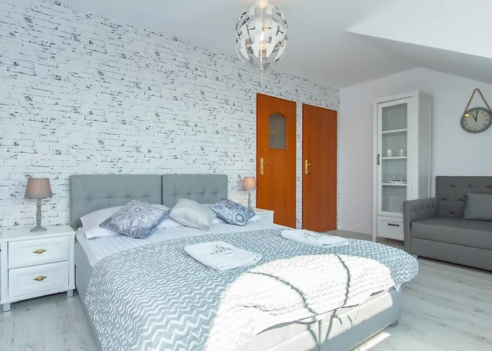 Riwiera * 库瑞尼卡慕斯卡